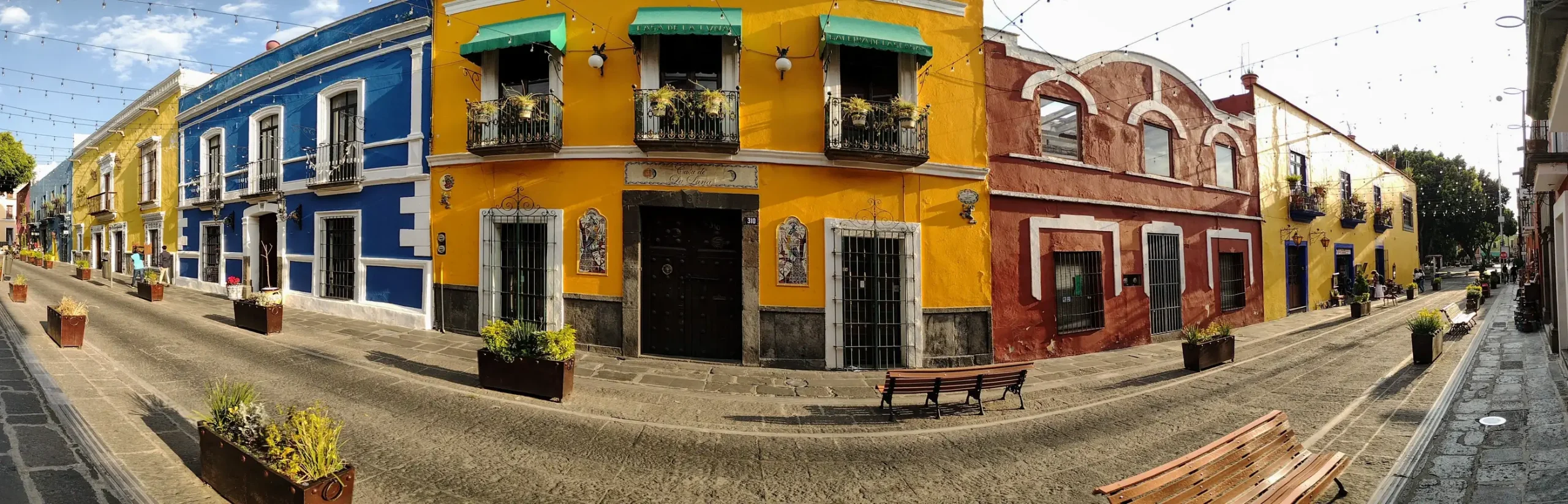 Mexico for Living: Astonishing Variety and Familiar Amenities
